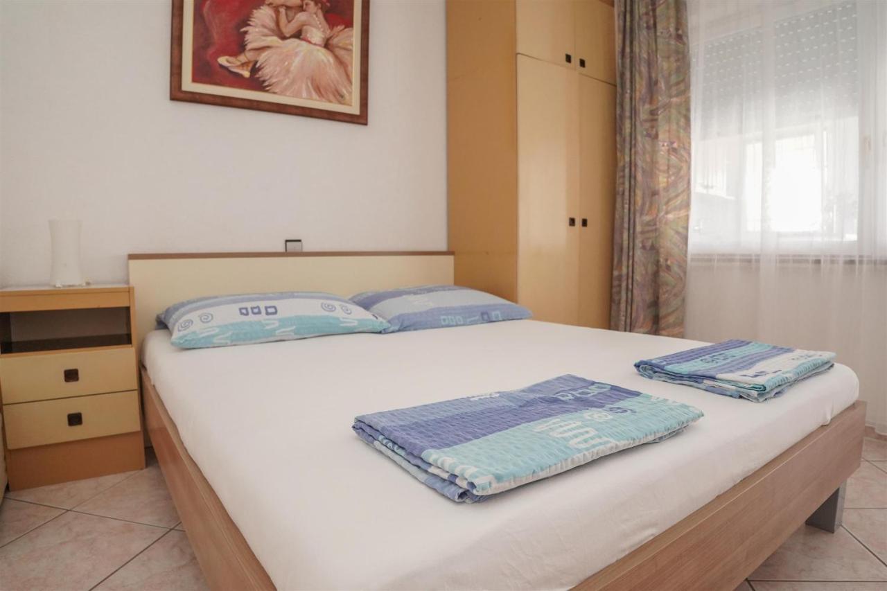 Apartments Mare Trogir Zimmer foto